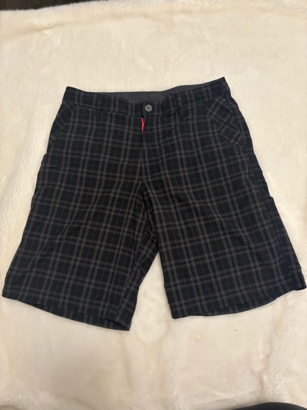 Lululemon Mens Black Plaid Shorts Size 34 Plaid Pockets Casual